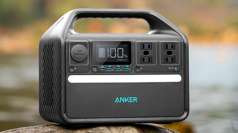 Anker】リン酸鉄リチウムイオン電池採用のポータブル電源!3000回の使用